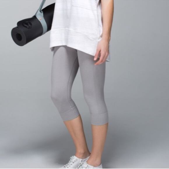 Lululemon Heathered Gray Seamlessly Street Crop - Picture 1 of 9